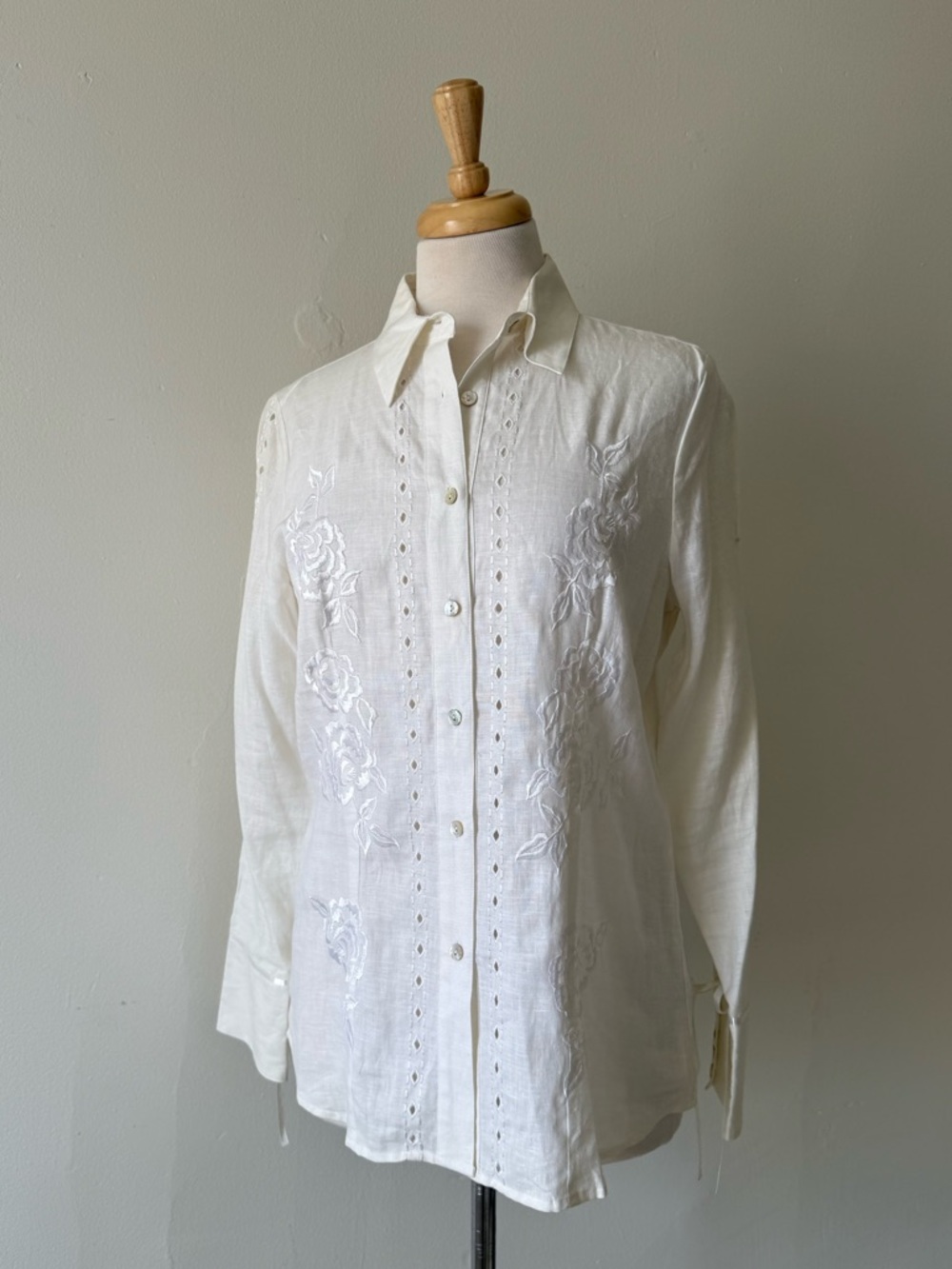 Irish Linen Embroidered Button Down White Blouse Cottagecore Romantic